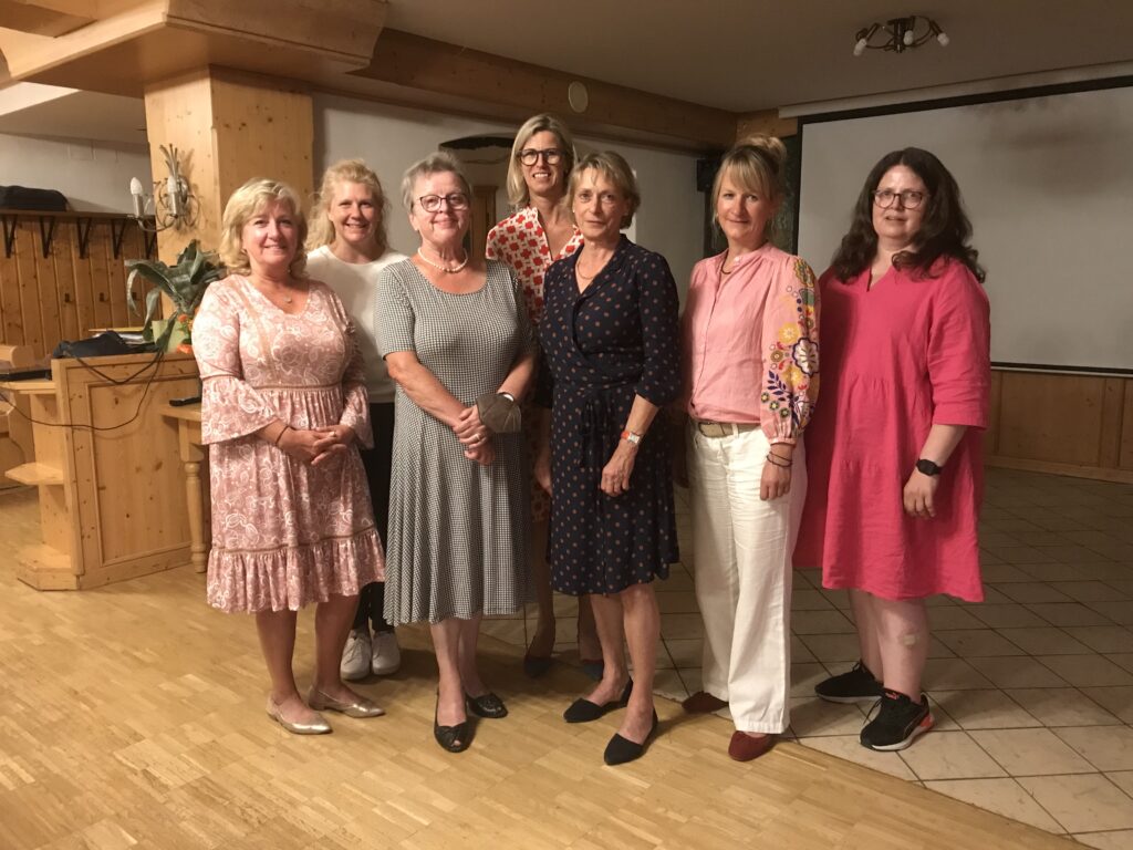 20220713 neue vorstandschaft 1024x768